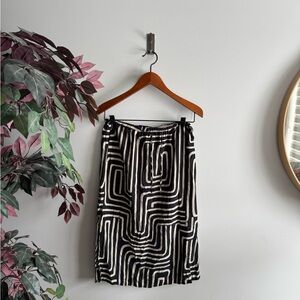 Reitmans Black and Cream Geometric Midi Skirt